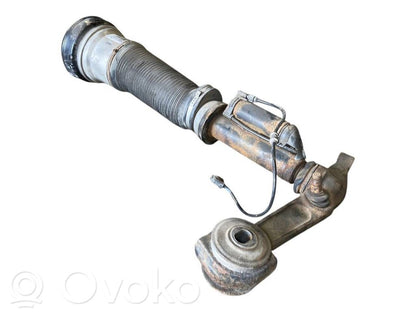 Priekšpusē gaisa amortizators ( pneimatiskā balstiekārta)