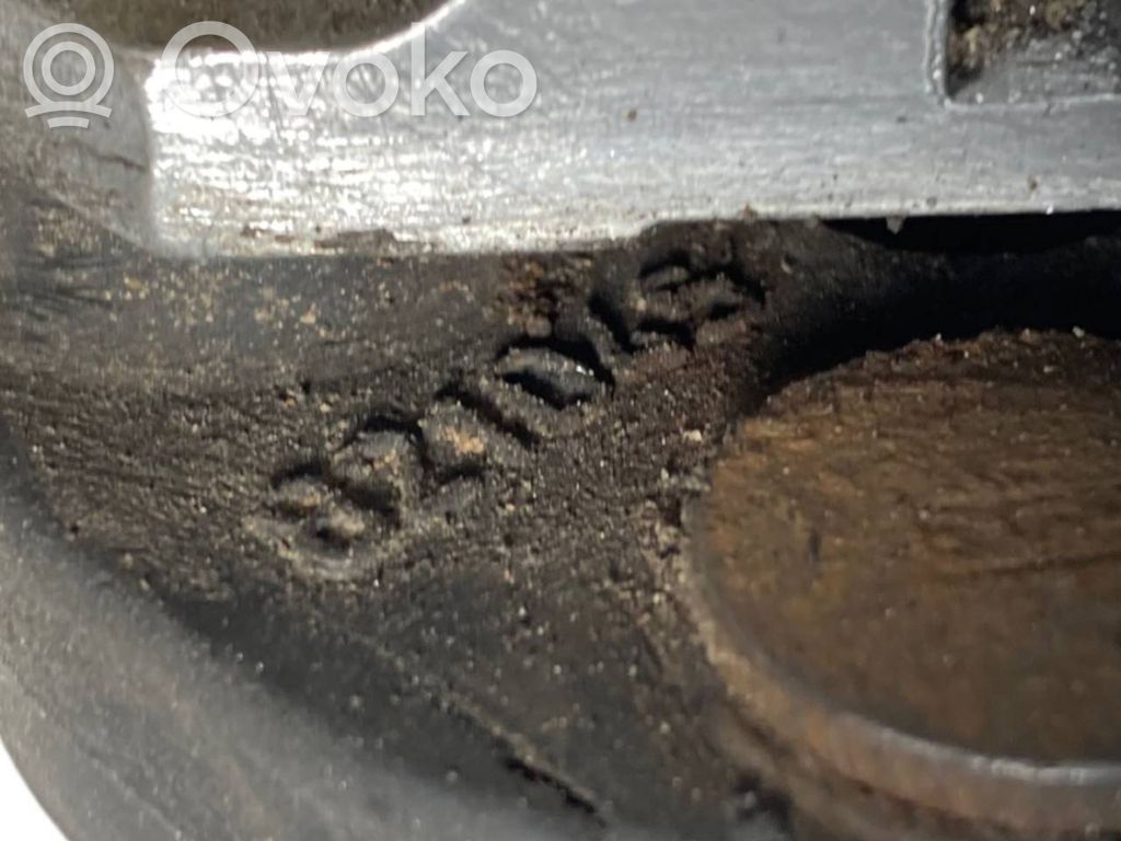 Stūresrata ass krustsavienojums