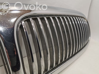 Priekšējais režģis