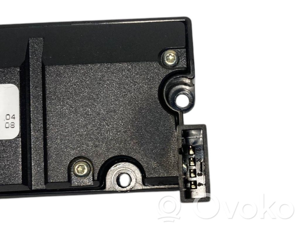 Citu veidu slēdži / pogas / pārslēdzēji