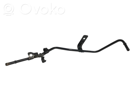 Caurulīte (-es) / šļūtene (-es)