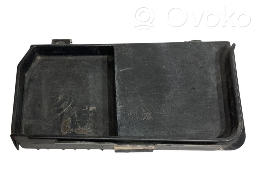 Akumulatora kastes vāks