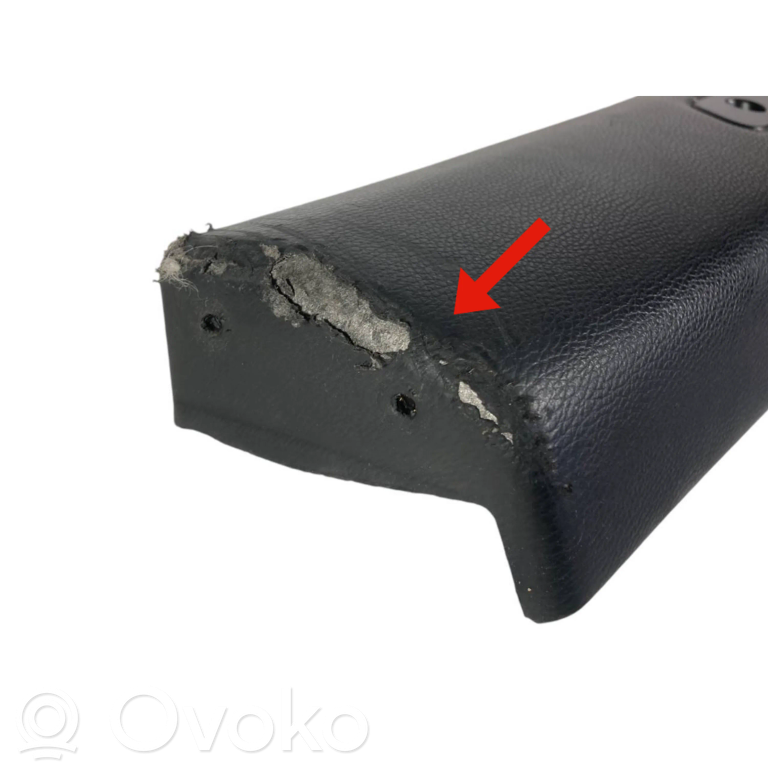 (A) statņa dekoratīvā apdare