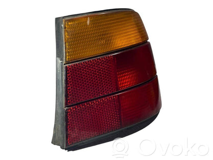 Aizmugurējais lukturis virsbūvē