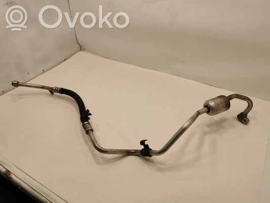 Gaisa kondicioniera caurulīte (-es) / šļūtene (-es)