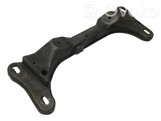 Pārnesumkārbas stiprinājuma kronšteins