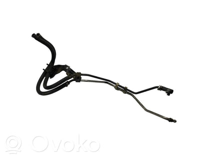 Degvielas caurulīte (-es)