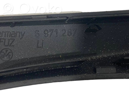 Cita veida salona detaļa