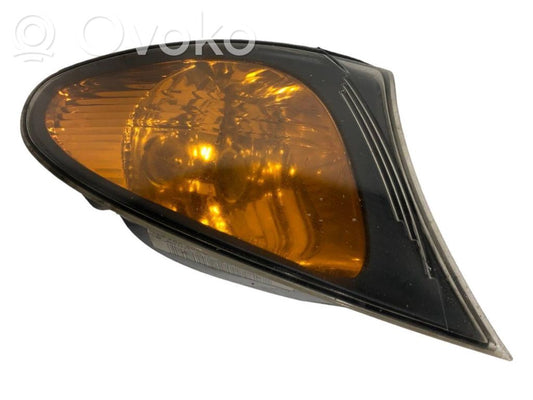 Передний поворотный свет