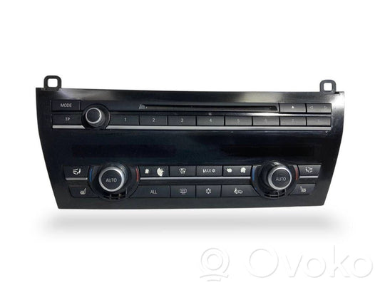 Air conditioning / climate control / interior heating control unit (in the passenger compartment)