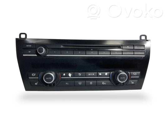 Air conditioning / climate control / interior heating control unit (in the passenger compartment)