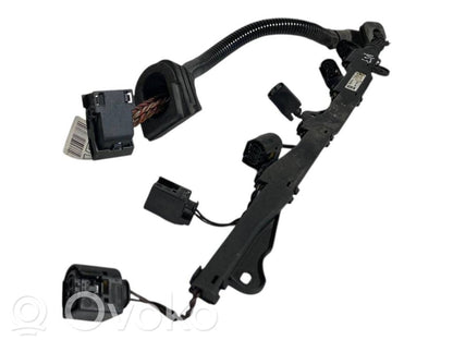 Fuel injector wires