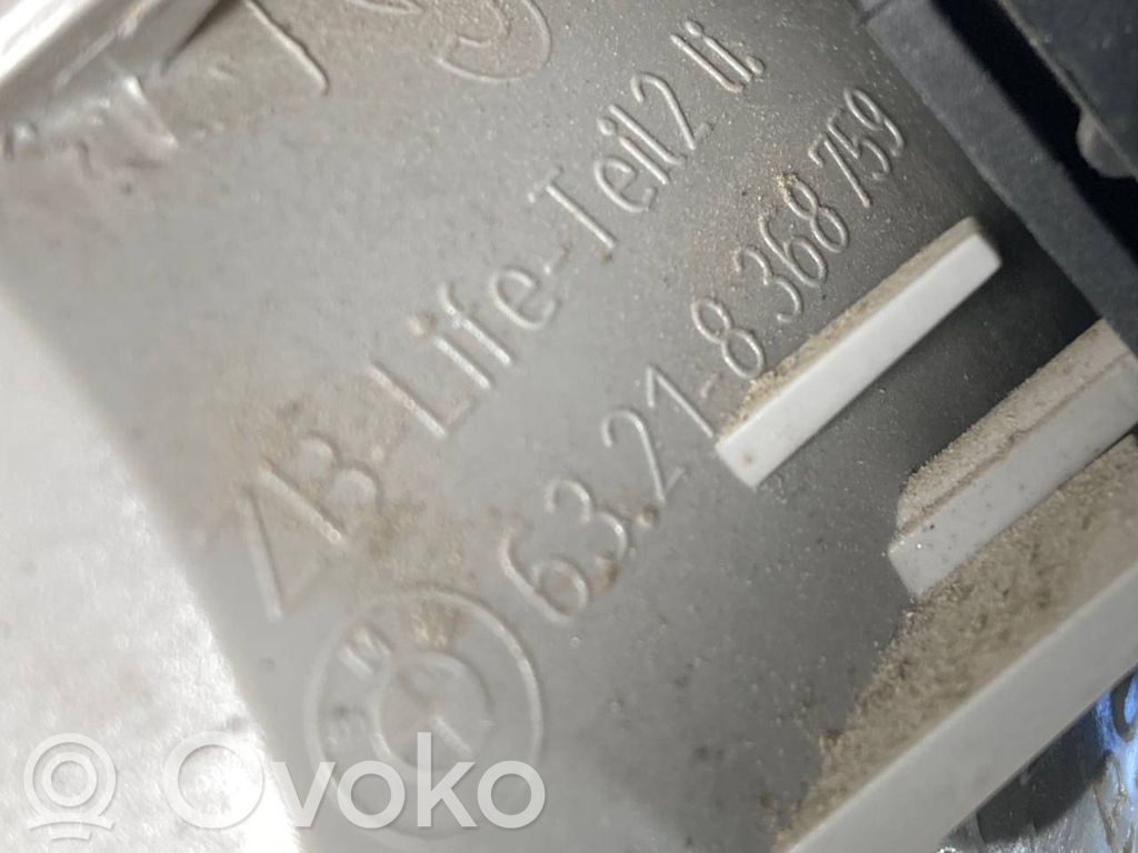 Aizmugurējais lukturis pārsegā