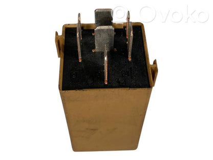 Window wiper relay