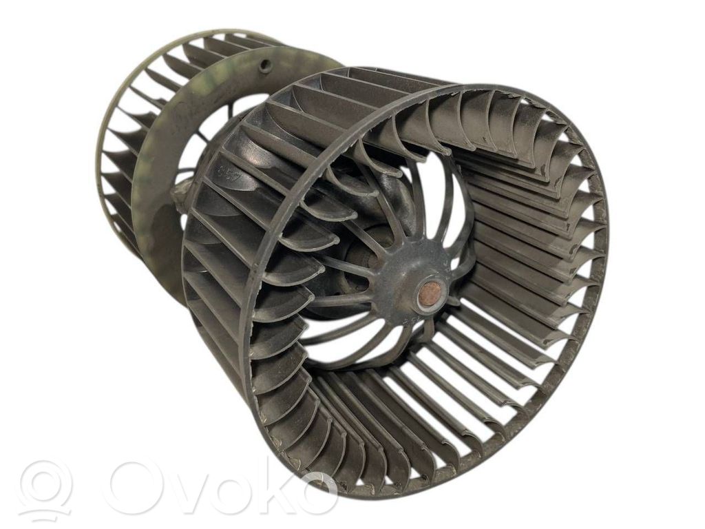 Mazā radiatora ventilators