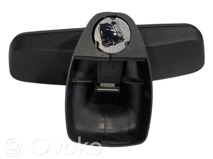 Atpakaļskata spogulis (salonā)