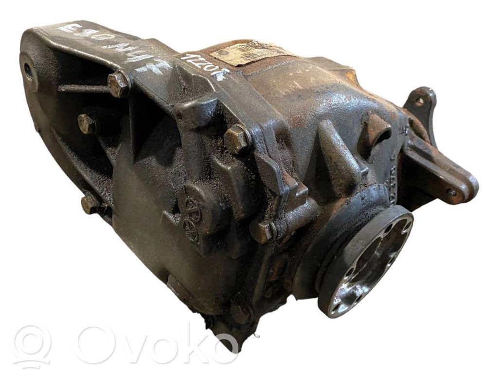 Aizmugurējais reduktors