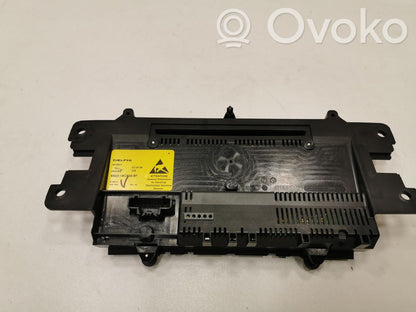 Air conditioning / climate control / interior heating control unit (in the passenger compartment)