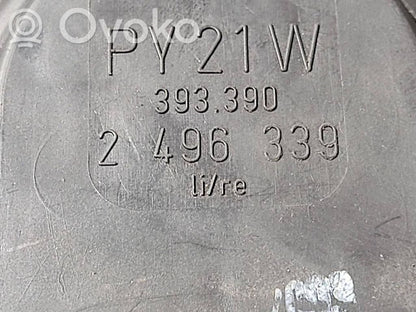 Aizmugurējais lukturis virsbūvē