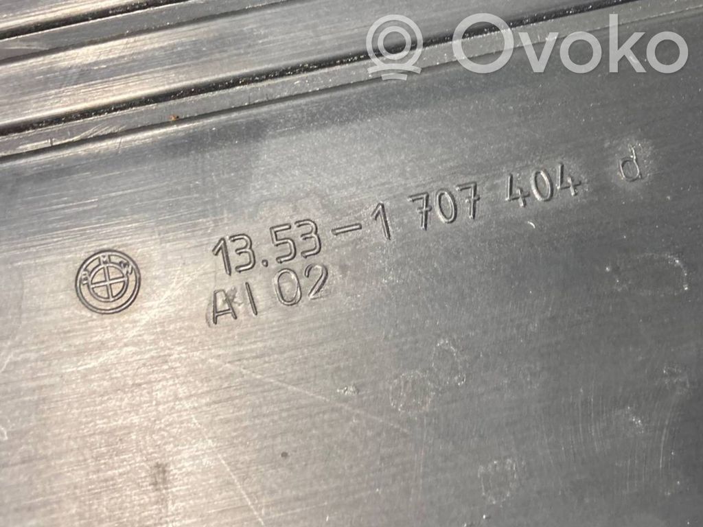 Крышка двигателя (декоративная отделка)