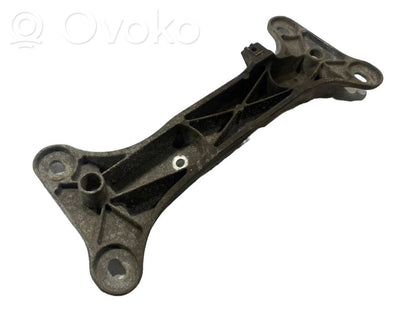 Кронштейн крепления трансмиссии