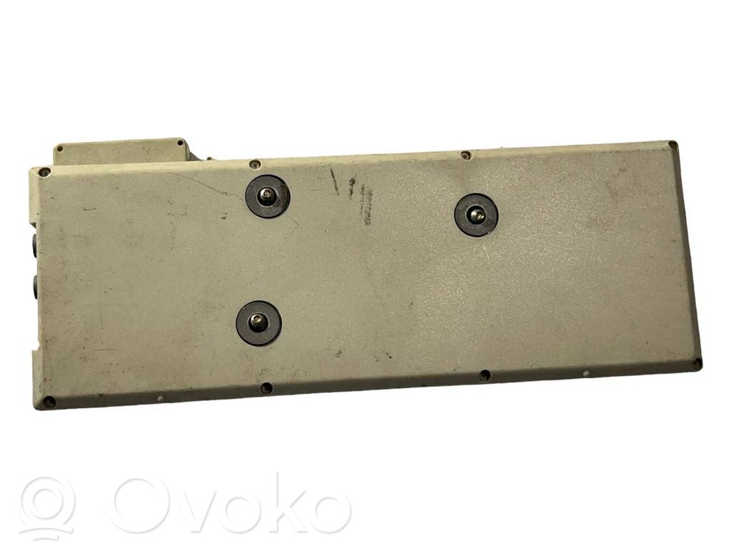 Antenna amplifier