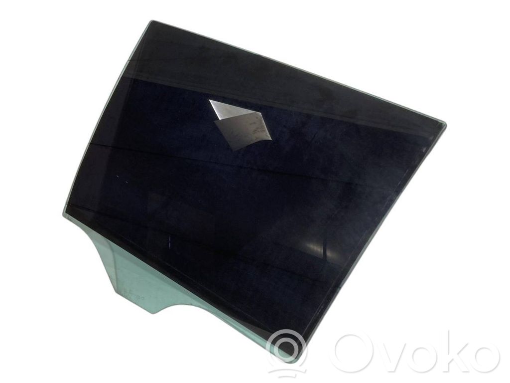 aizmugurējo durvju stikls