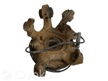 Aizmugurē riteņa rumbas vārpstas šarnīrs (stupica, capfa)