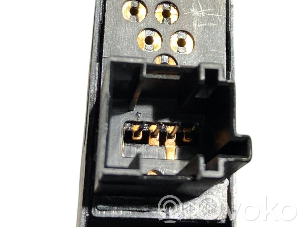 Elektrisko logu slēdzis