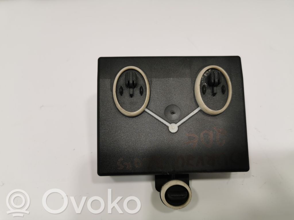 Durvju vadības bloks