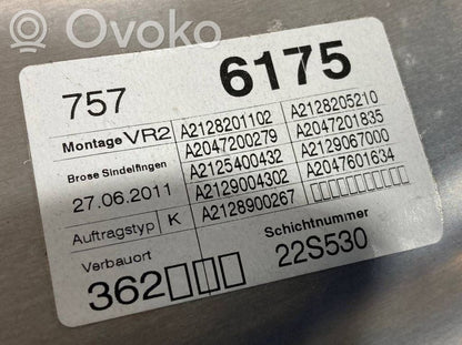 Priekšpusē elektriskā loga pacelšanas mehānisma komplekts