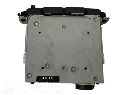 Радио / CD/DVD-плеер / навигация