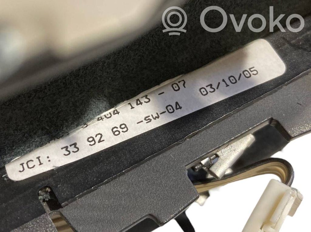 Ātrumu pārslēgšanas sviras dekoratīvā apdare (plastmasas)