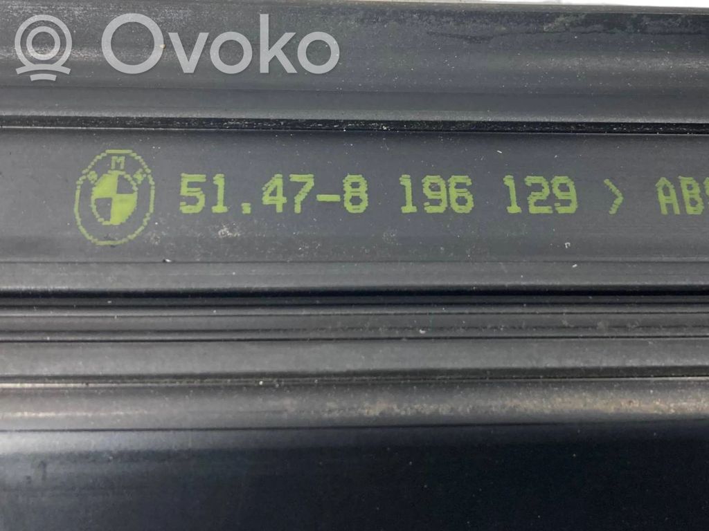 Priekšējā sliekšņa dekoratīvā apdare (iekšējā)