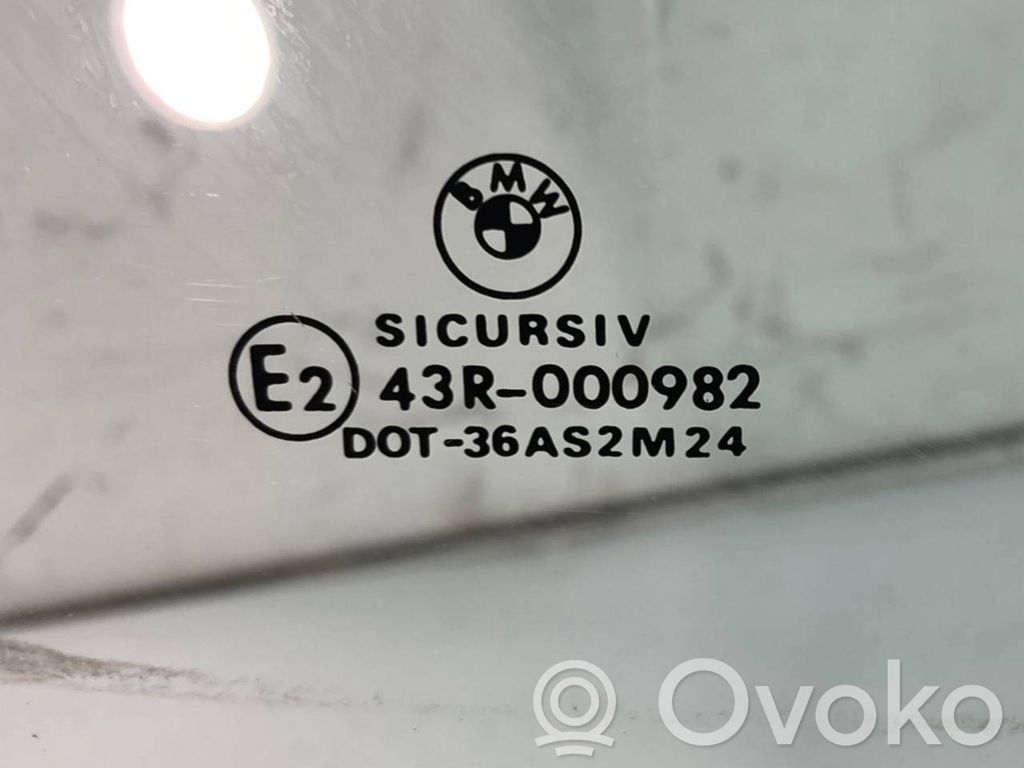 front door glass (for four-door car)