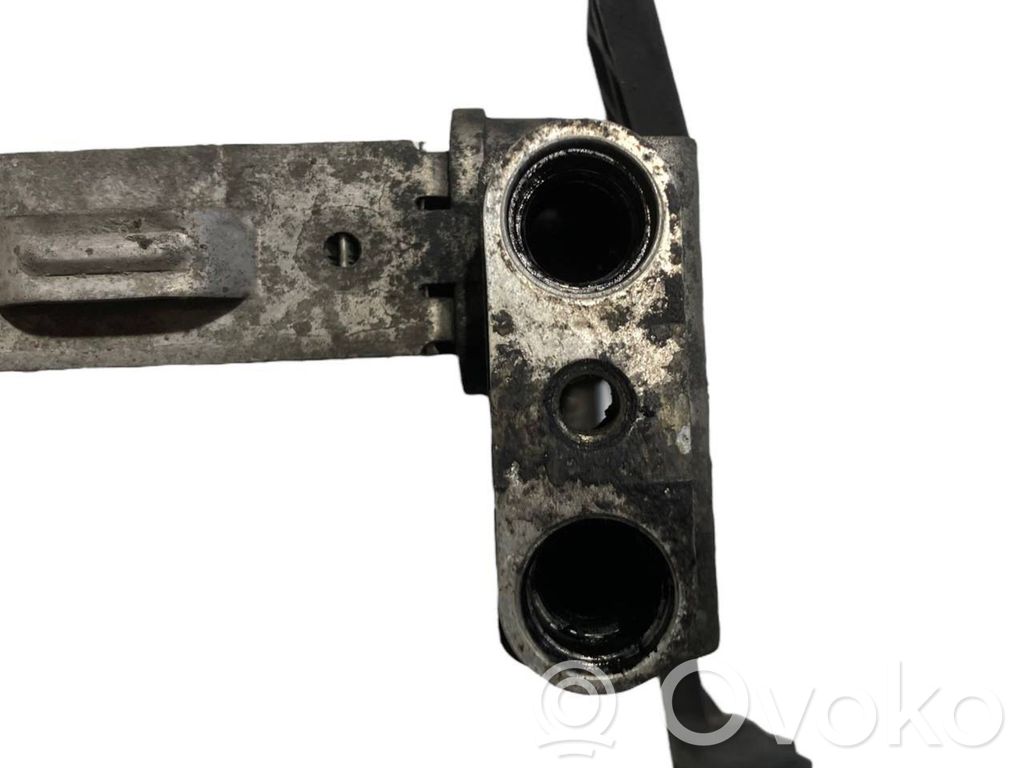 Dzinēja eļļas radiators