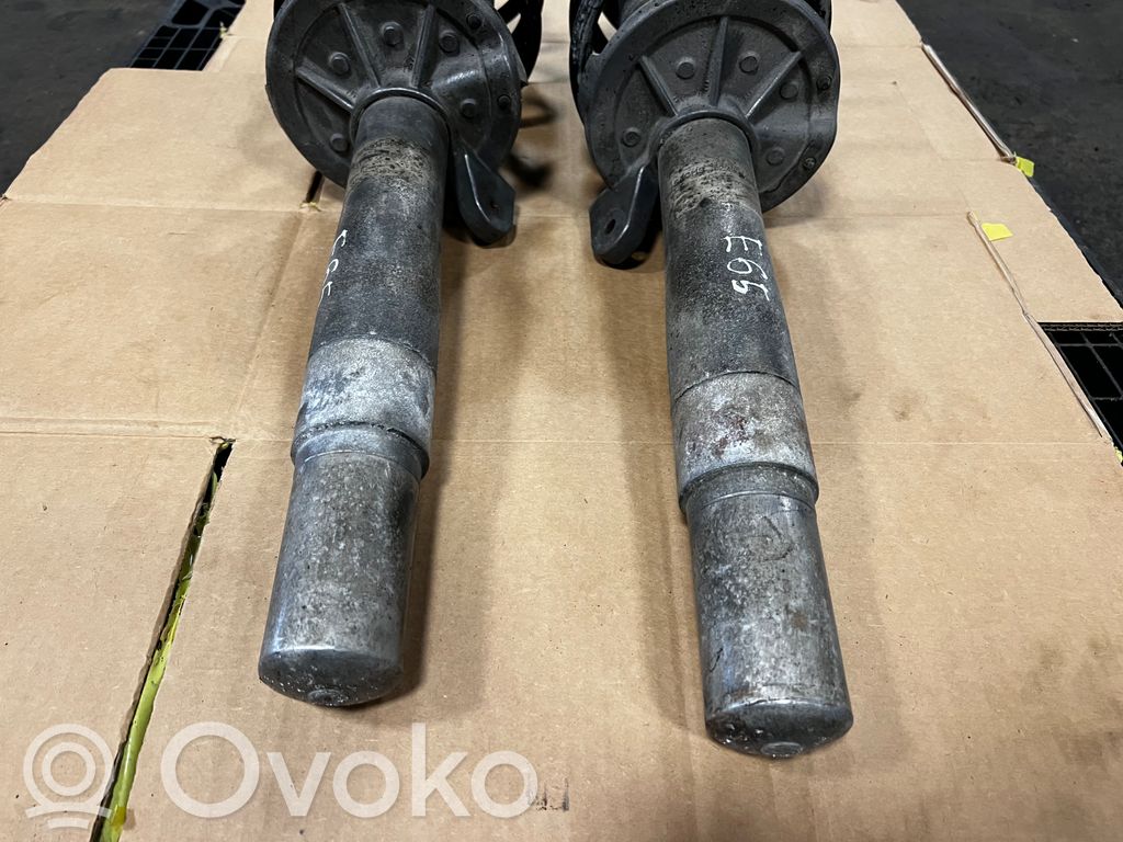 Priekšpusē amortizators