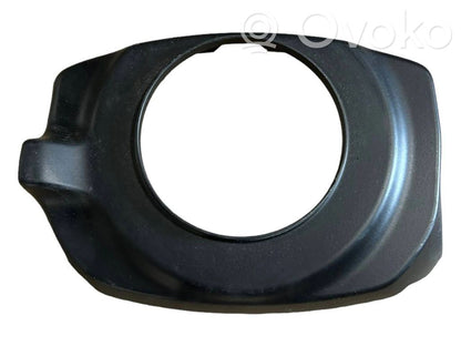 Steering axle trim