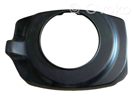 Steering axle trim