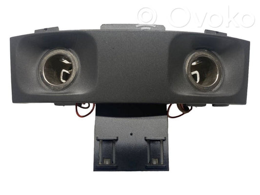 Прикуриватель сзади