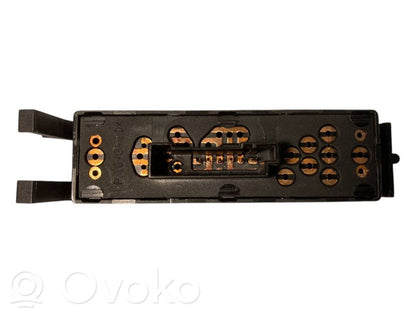 Elektrisko logu slēdzis