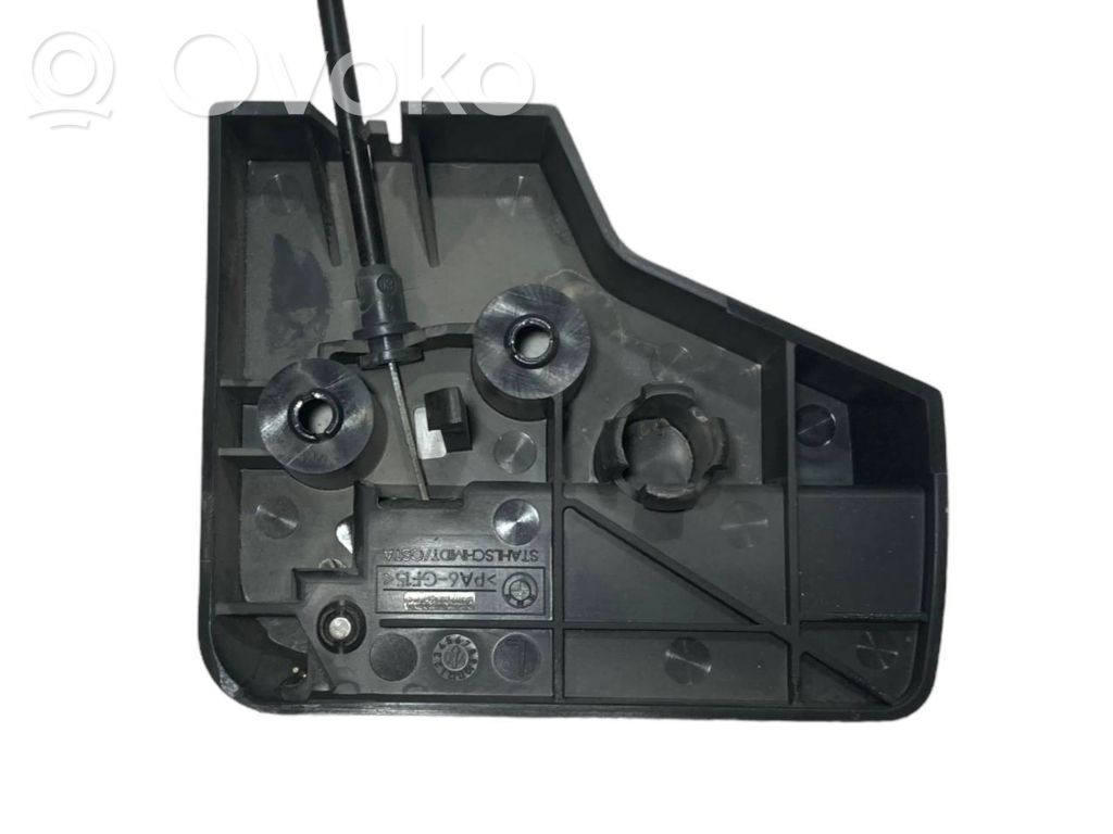 Handle for folding the seat backrest