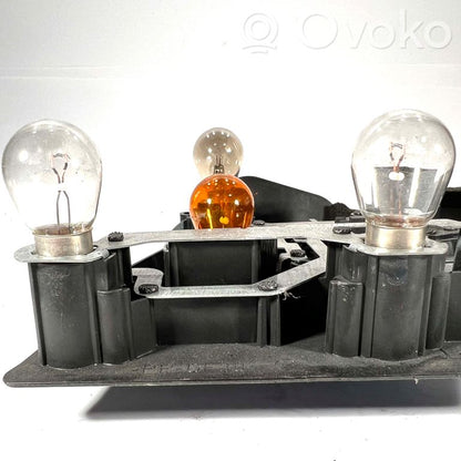 Держатель крышки заднего фонаря