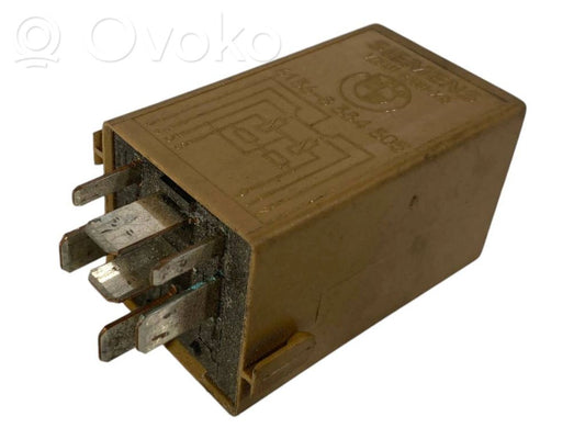 Window wiper relay