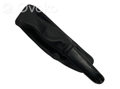 Rokas bremzes dekoratīvā apdare