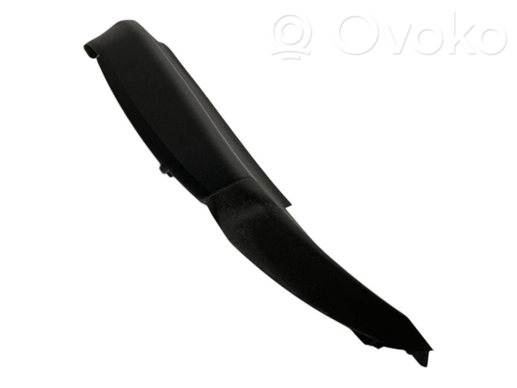 Aizmugurējā luktura dekoratīvā apdare