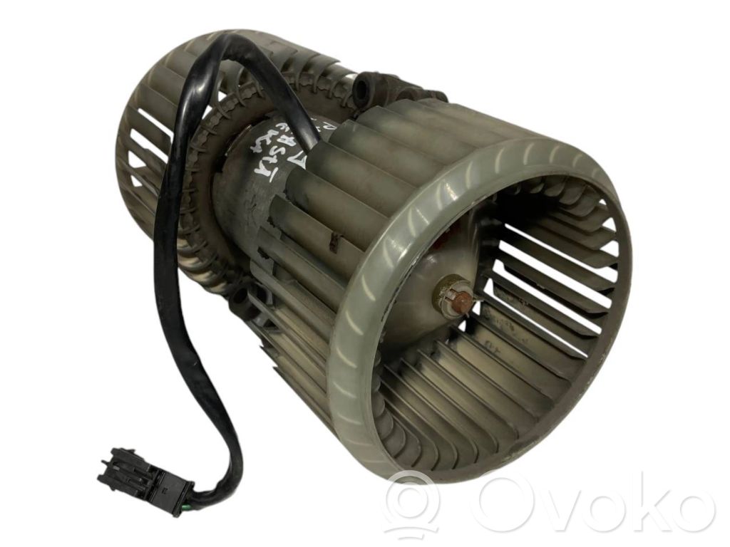 Mazā radiatora ventilators