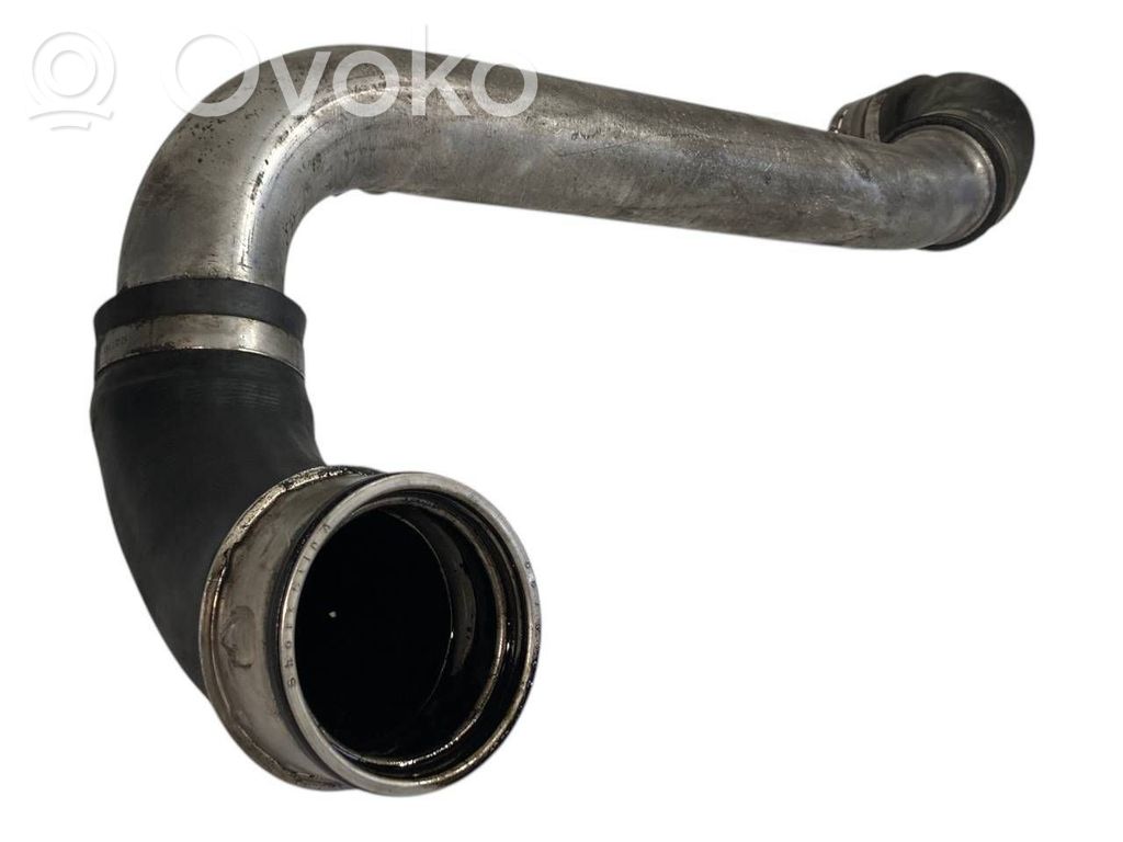 Шланг(и)/труба(ы) интеркулера