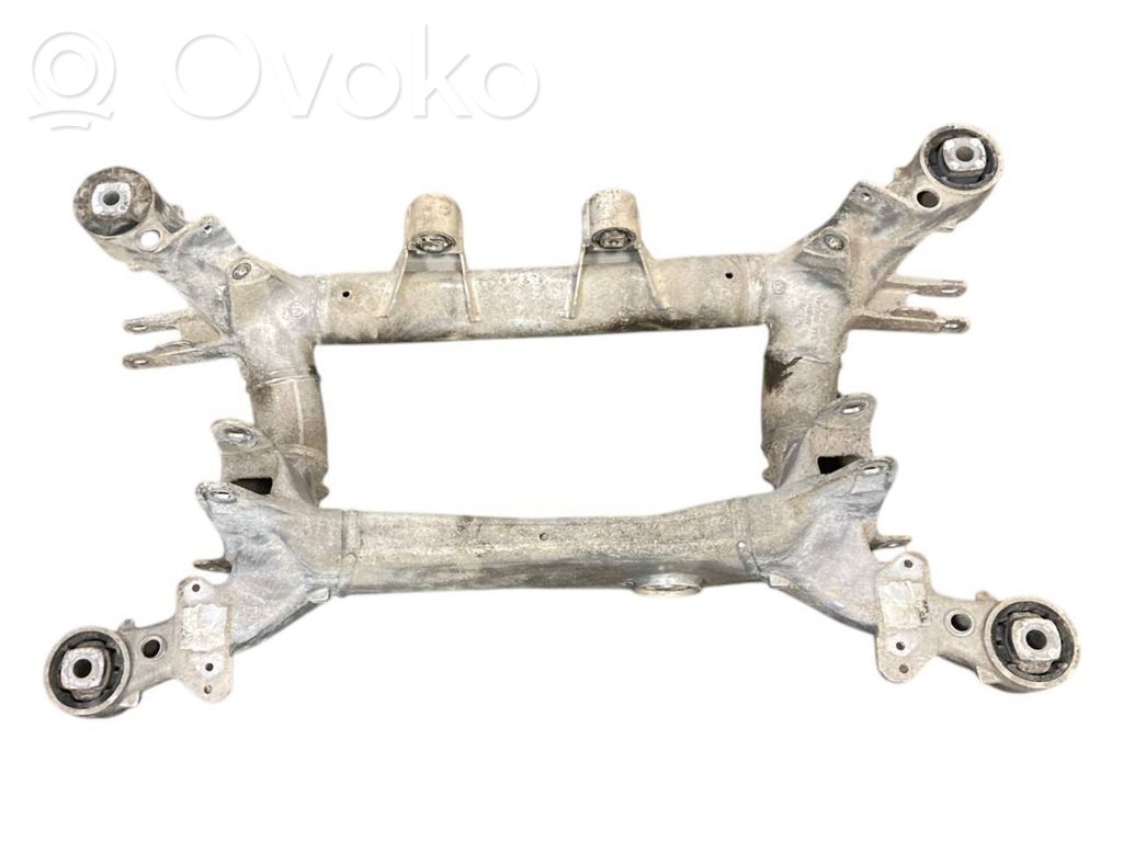 Pusrāmis aizmugurējais / priekšējais