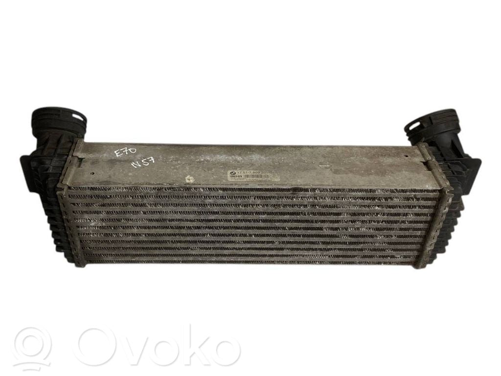 Starpdzesētāja radiators